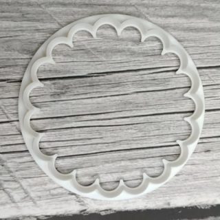 Frilly Plaque Cutter